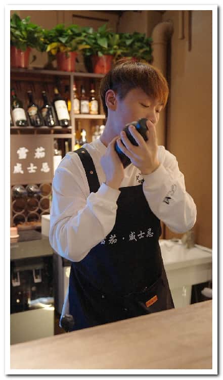 石家庄雪茄吧威士忌小酒馆短视频拍摄运营案例.jpg